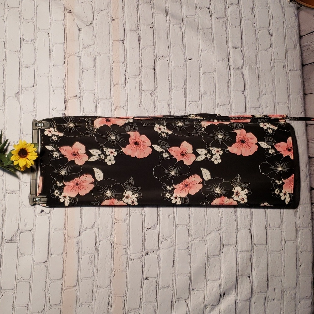 Tailor B. Moss wrap skirt black pink white floral Sz S
